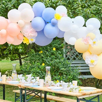 Ballonbue med blomster pastel festpynt