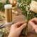 Bouillontråd guld brugt til blomsterbinding af buket med roser