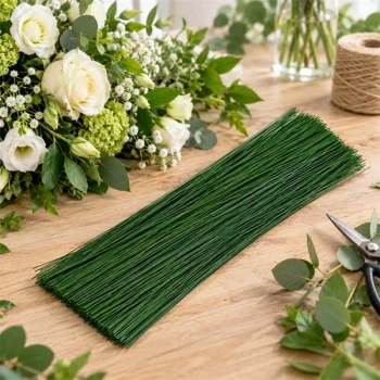 Gerberatråd til blomsterdekoration med blomster, eucalyptus og grønt