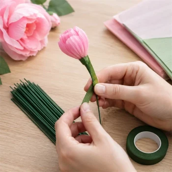 Grønne blomsterpinde i metal 0,80 mm anvendt til fremstilling af papirblomst og crepepapir blomster