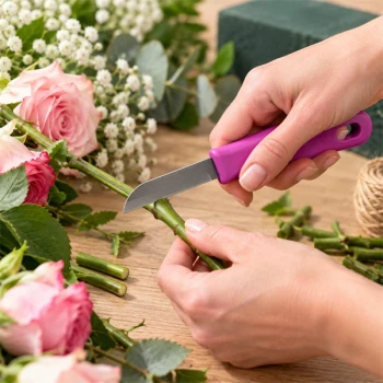 Kniv til blomster og stilke anvendt til klargøring af roser