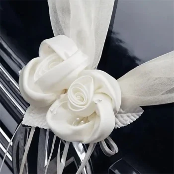 Bryllupsdekoration til bil, creme satinblomster og tyl 1,8m, 2 stk. bryllupspynt