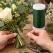 Blomsterbinding med mørkegrøn myrtetråd 0,35 mm omkring buket
