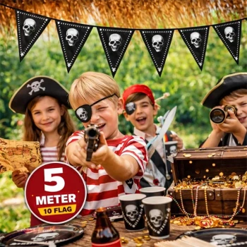 Pirat vimpel guirlande 5 meter med 10 flag hængt op til børnefødselsdag i haven
