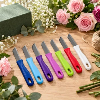 Værktøj til blomsterbinding med blomsterknive, blomsterskum og blomster